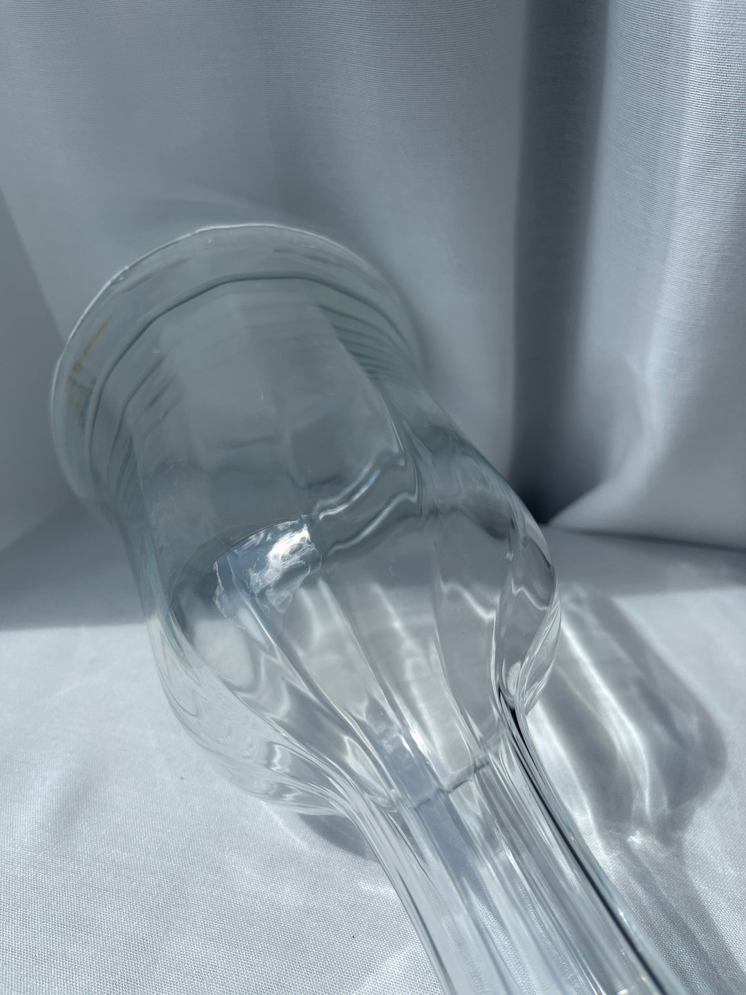 Karaffel med rille effekt og smuk glas prop