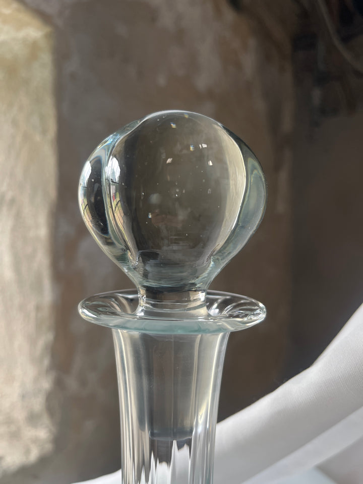 Karaffel med rille effekt og smuk glas prop