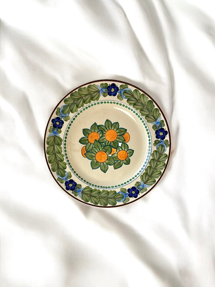 Aluminia - Wandteller aus Fayence mit Blumenmotiv