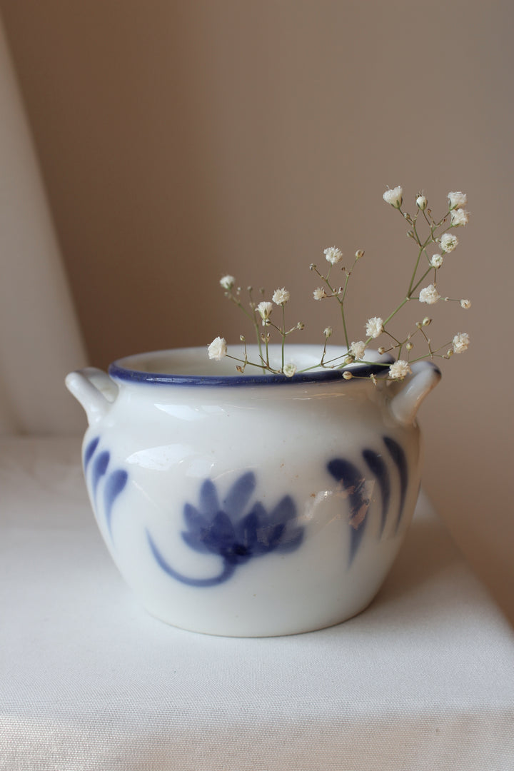 Royal Copenhagen jar with handle