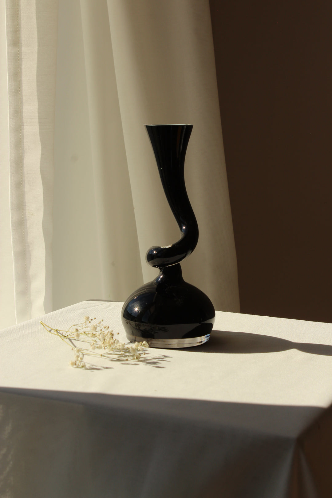 Normann – Swing-Vase, schwarze Bilder wurden aufgenommen/ 13. September🤩