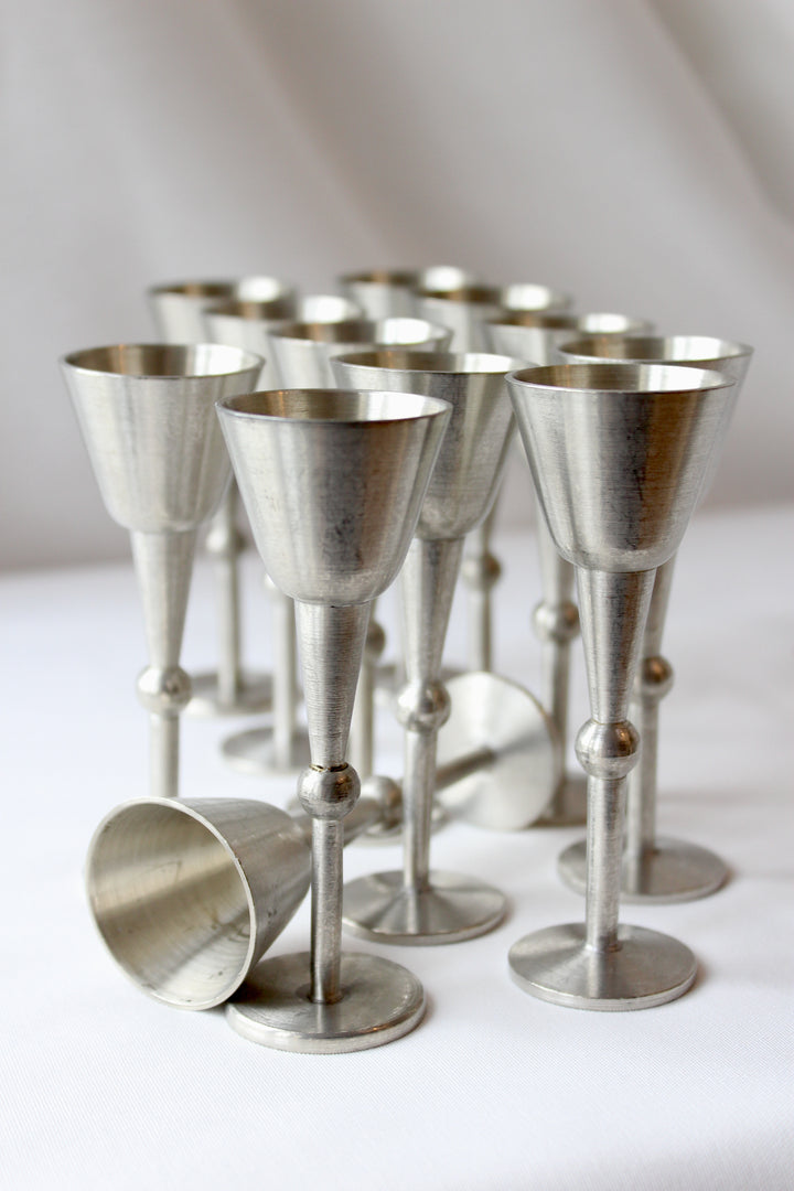 VE LU – Schnapsglas, Zinn