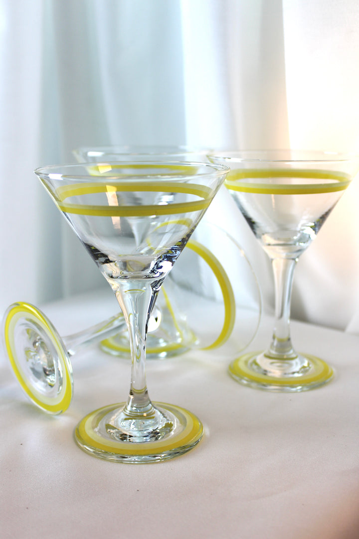 Vintage - Cocktailglas mit gelben Streifen